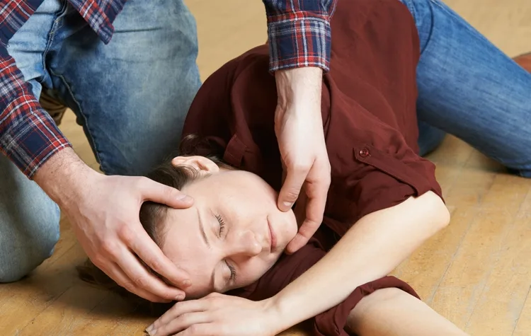 Epilepsi nöbeti - hastaya ilk yardım